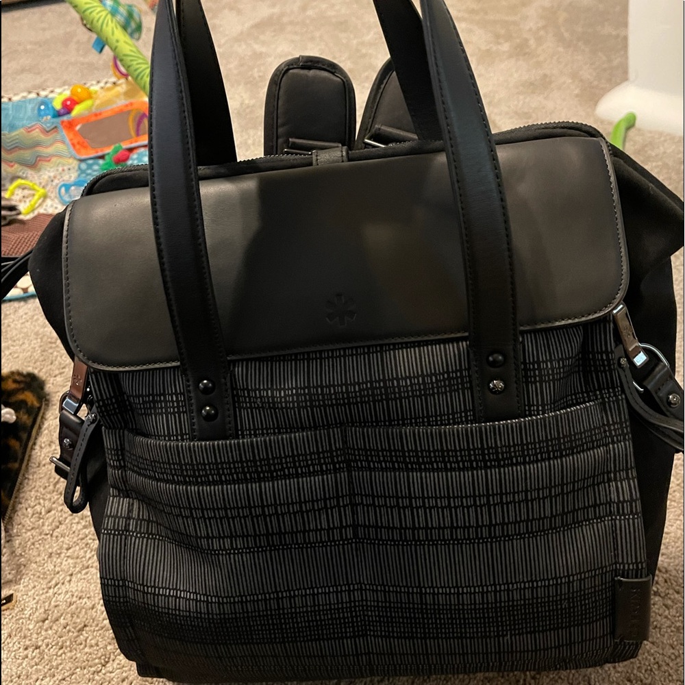 Skip hop high line diaper bag